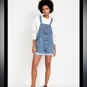 Old Navy Classic Denim short Overalls size xs
